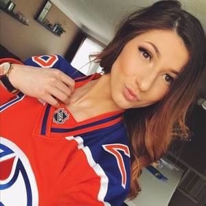 Meet your Posher, Anastasia